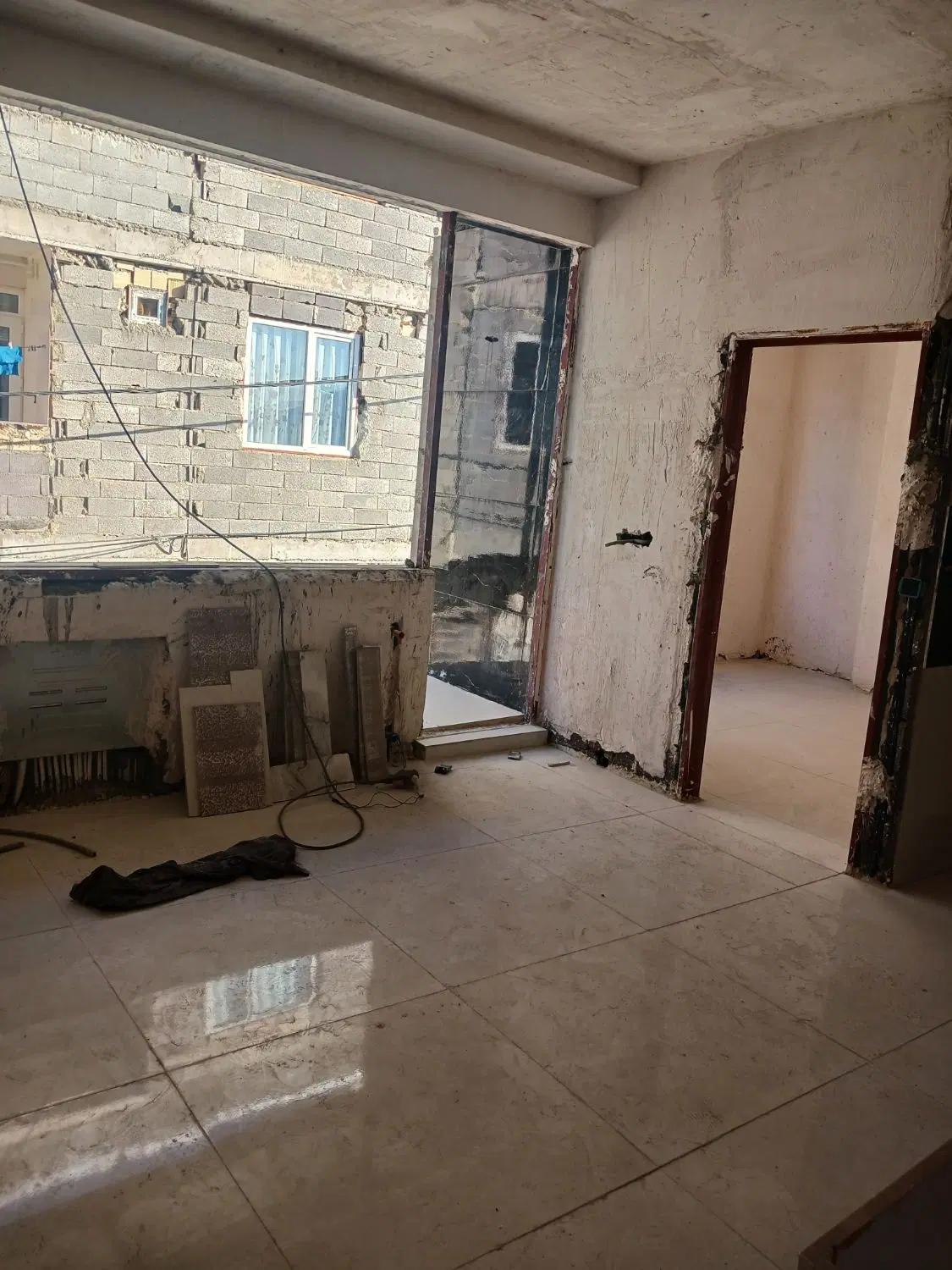 واحد ۱۰۰ متری طبقه ۱ خام دوشان