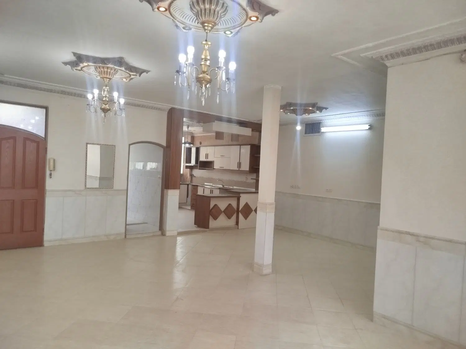 آپارتمان تخلیه جنب پارک حجاب دو خواب