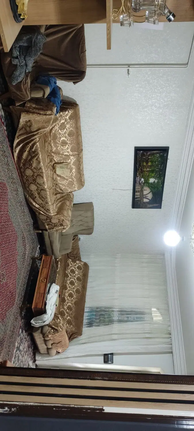 حیاط دوسرویس