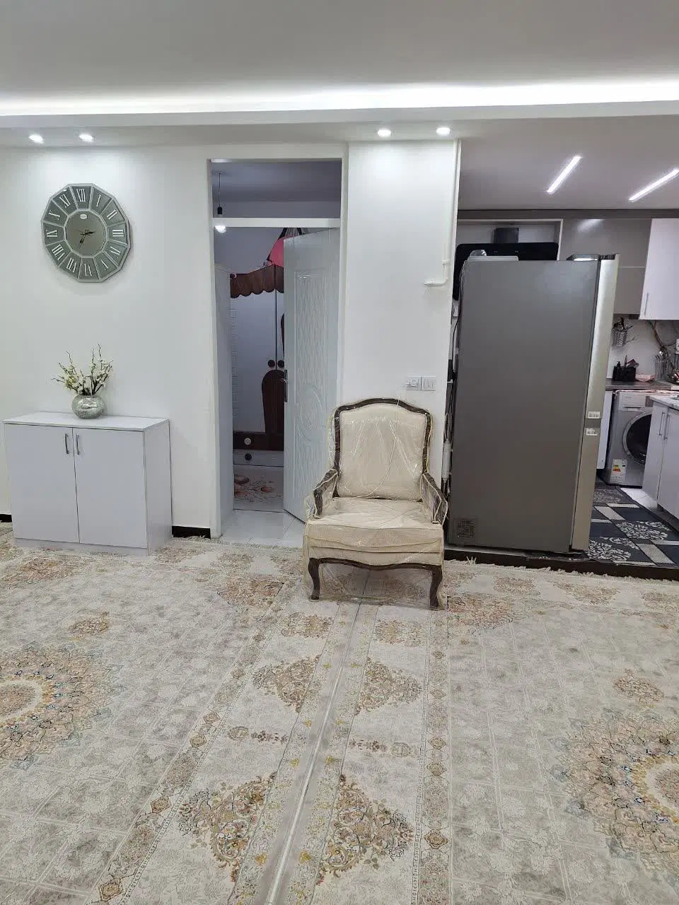 آپارتمان شیک وزیبا
