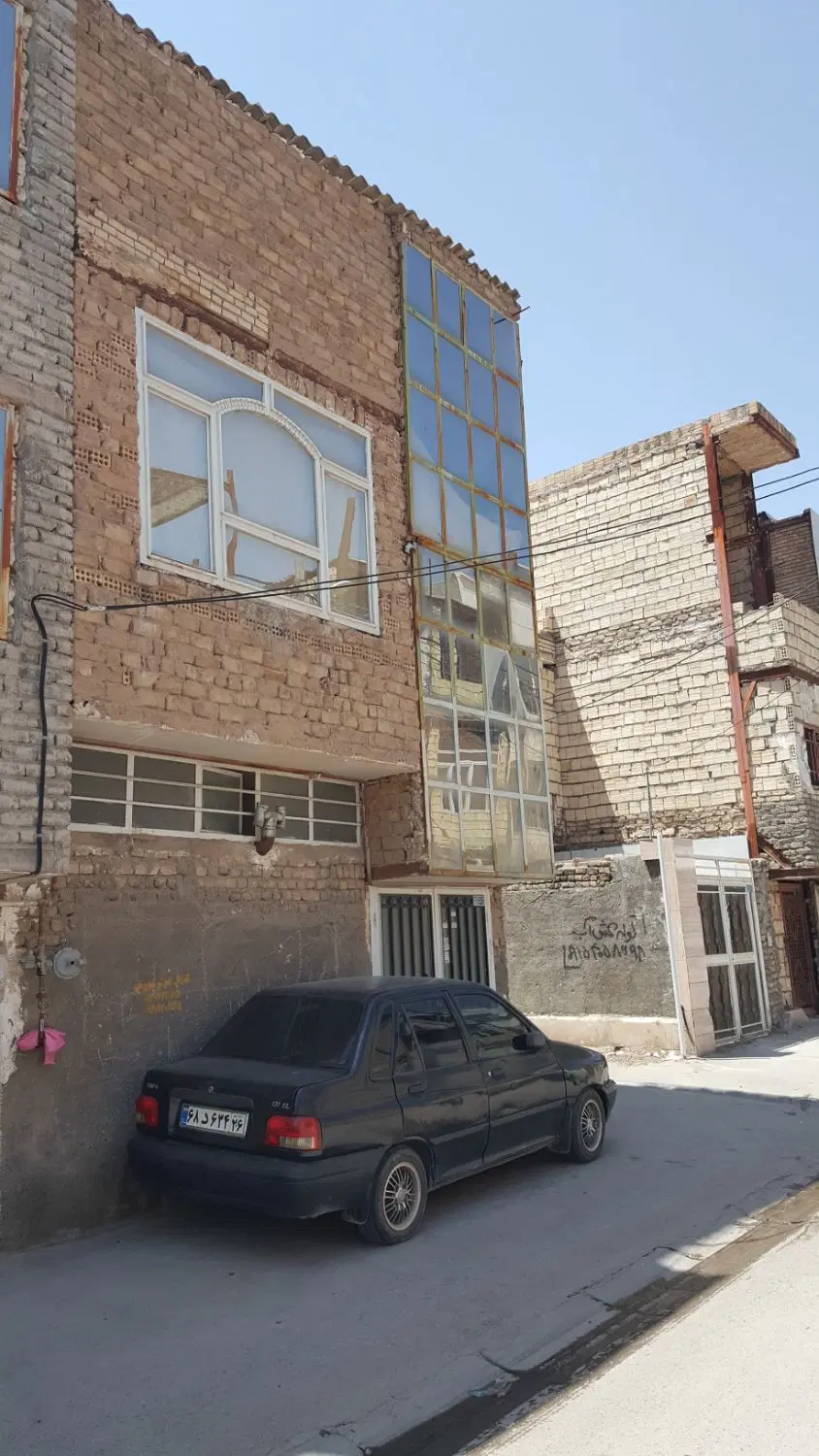 ملک ویلایی دوطبقه در منزل آباد