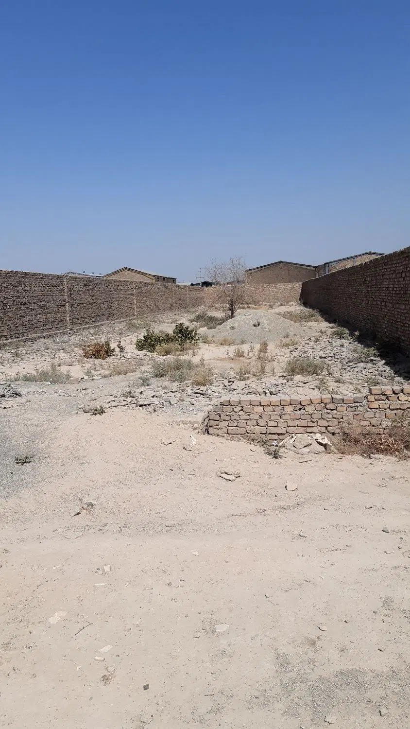 یک‌قطعه‌زمین‌چهاردی‌واری‌متراژ۱۰۰۰‌متر