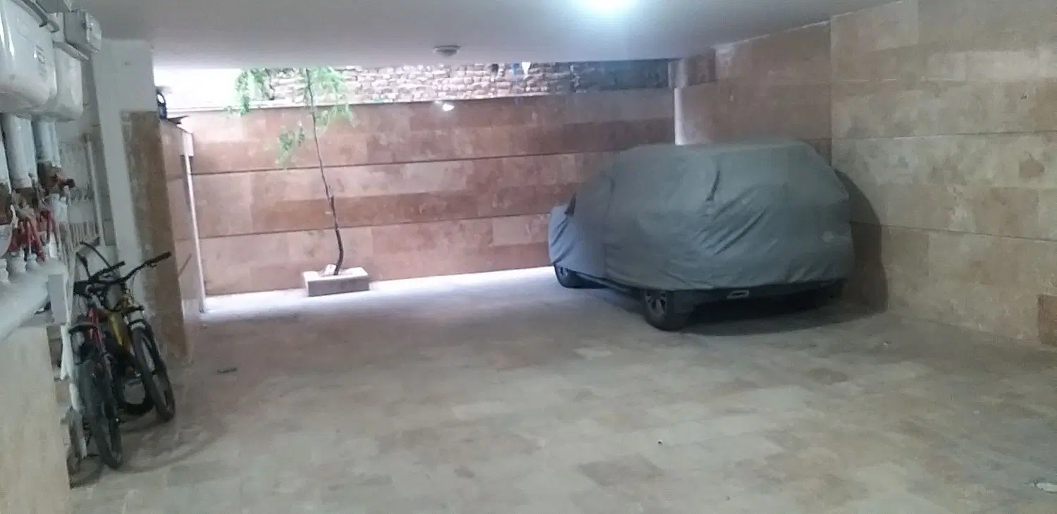 120 متری فاطمیه