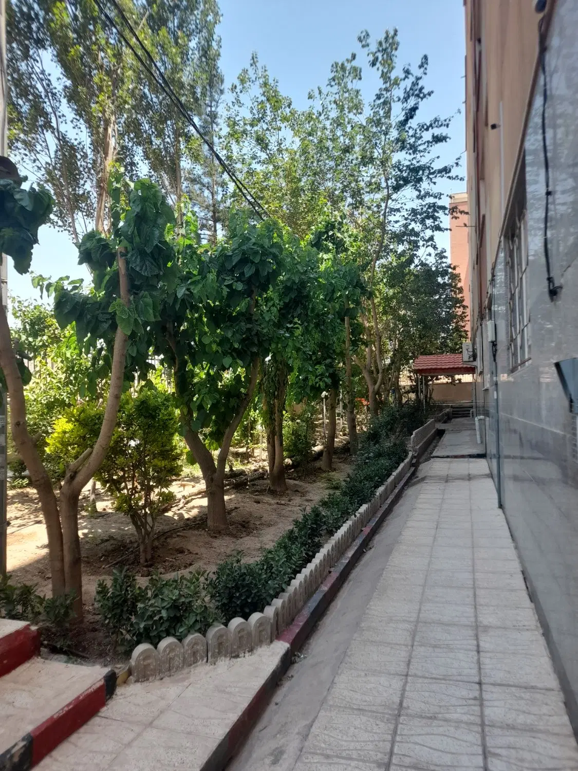 ۹۰ متری  شهرک باران