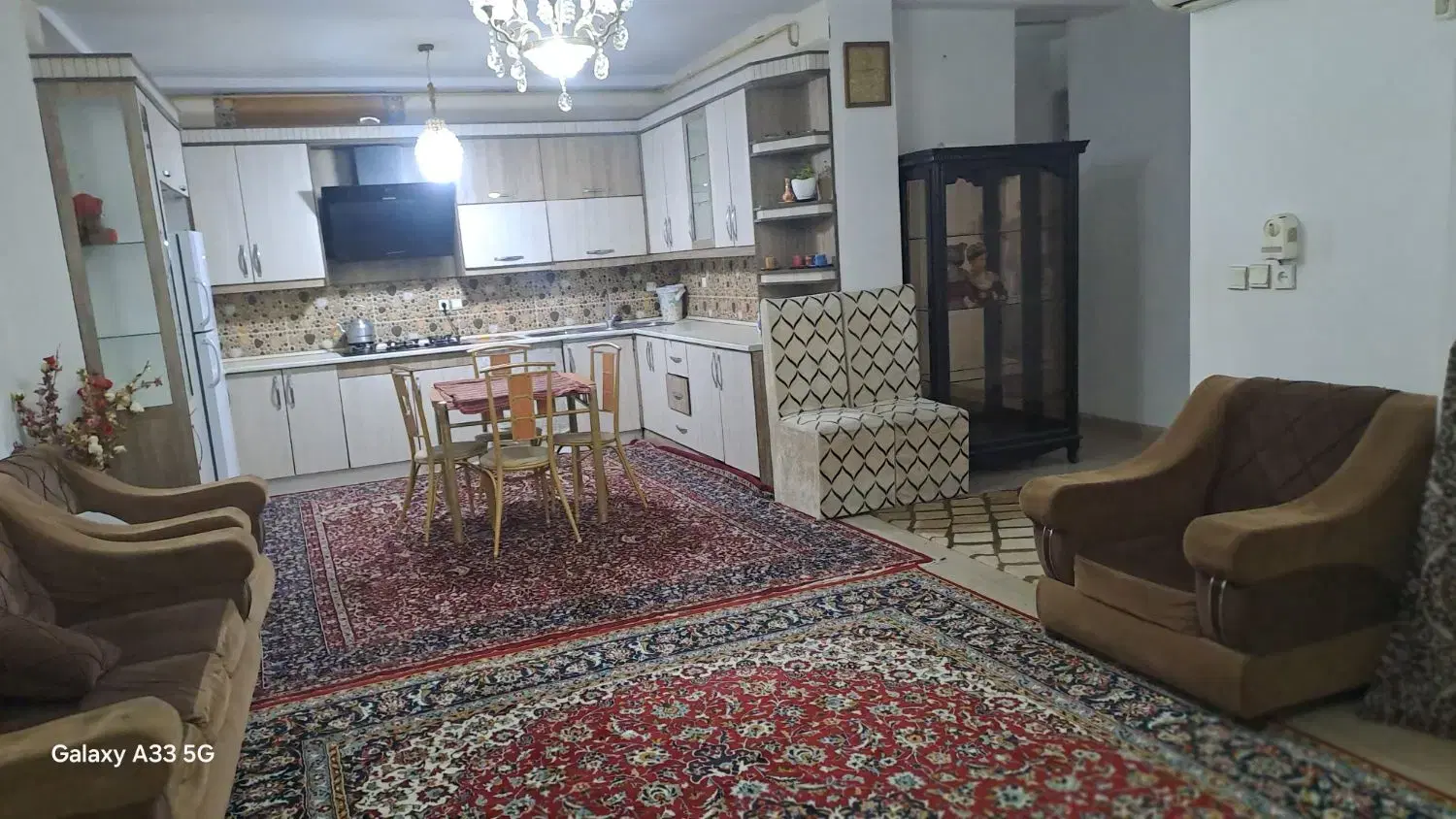اجاره روزانه . هفتگی . ماهانه . دو خوابه مرکز شهر