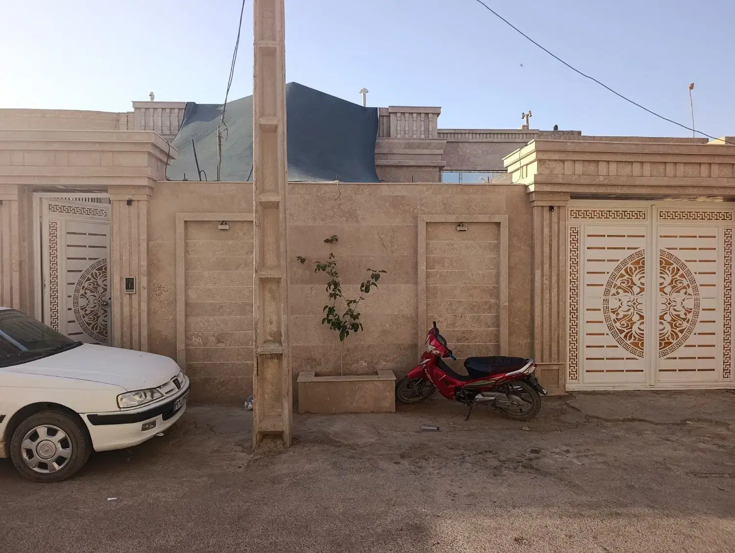 منزل مسکونی سرچشمه زارچ
