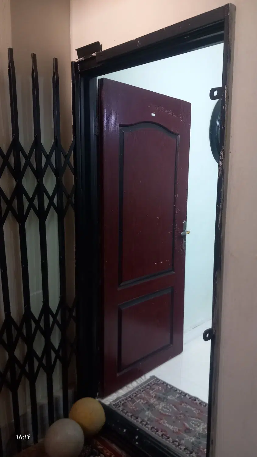 واحد ۶۵ متری فروشی