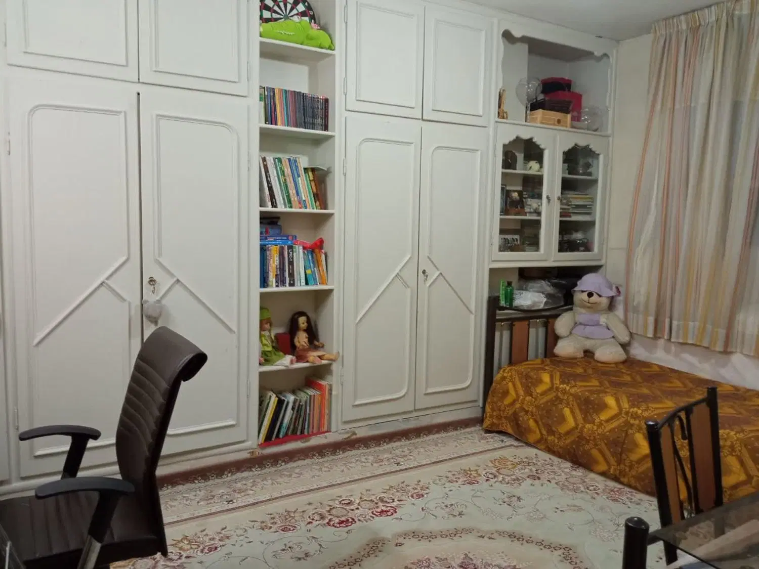 آپارتمان ۱۴۰ متری، سه خواب