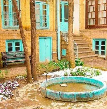 فروش خانه قدیمی ( زمین به متراژ 400 متر )