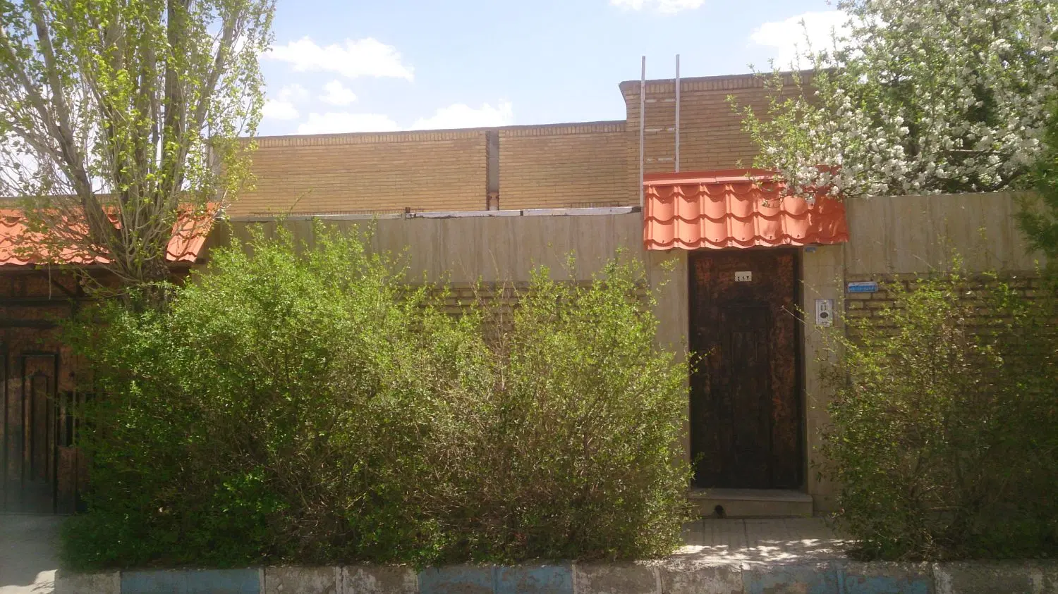 ویلایی مهاجران فروشی