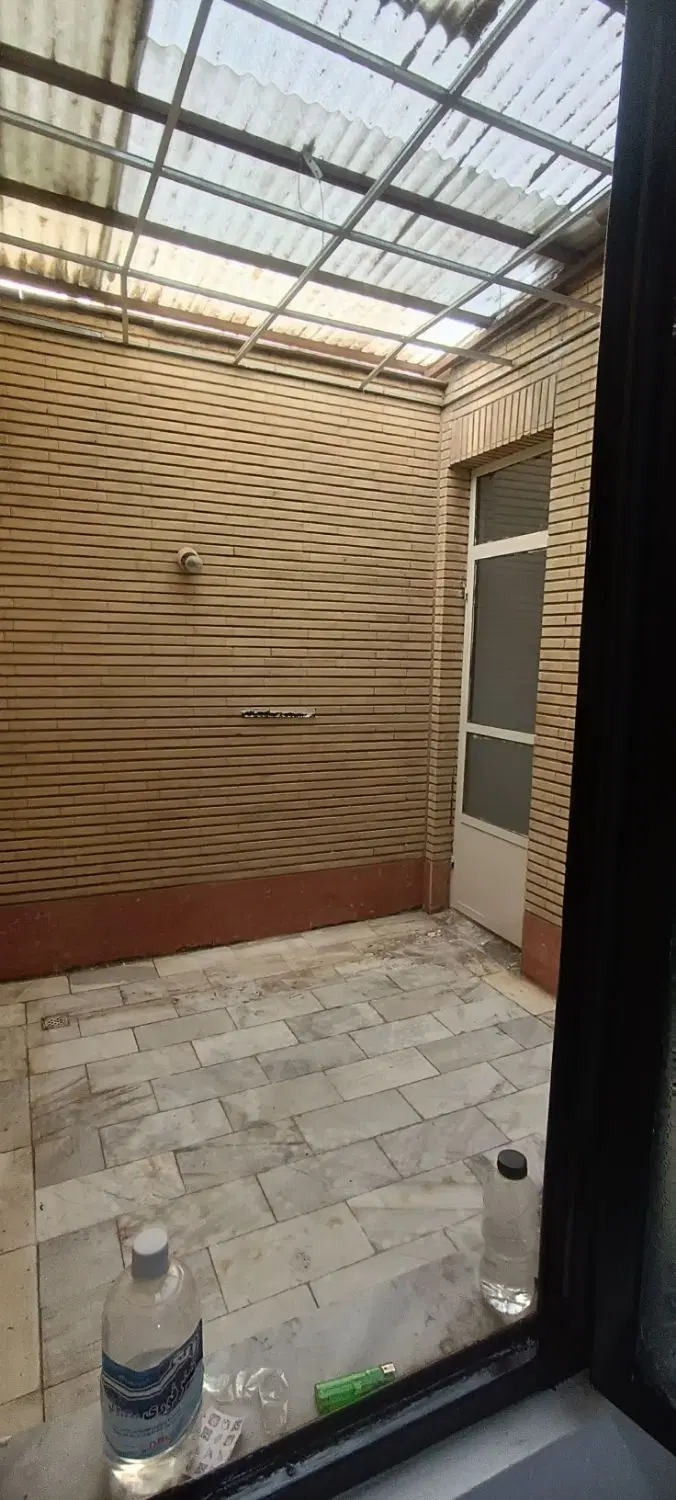 51 متر * همکف * با پارکیـنگ * حوالی مسکن هشت