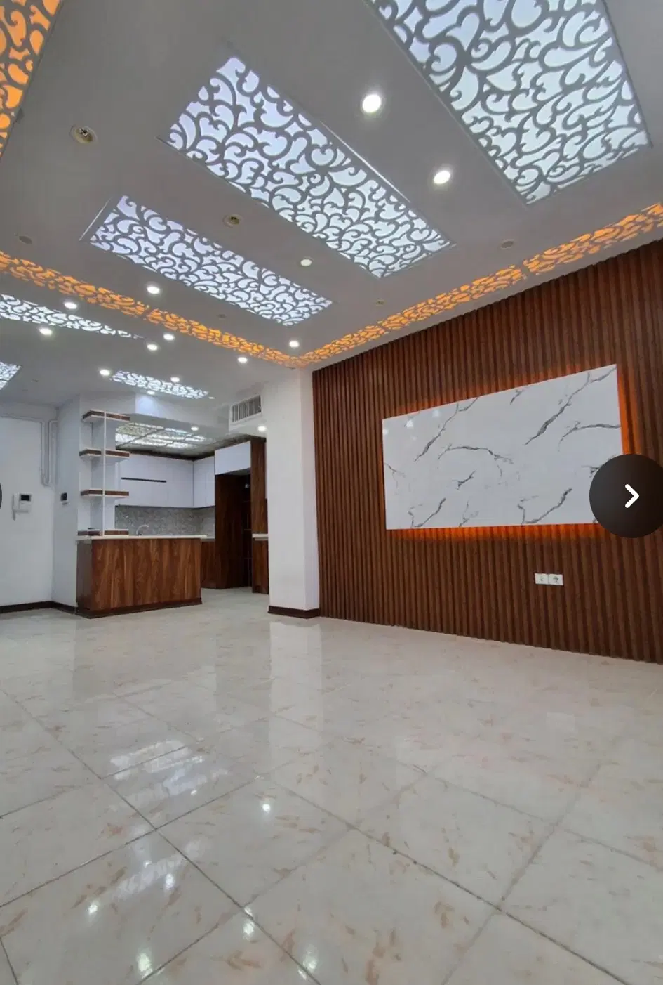 آپارتمان ۱۰۰ متری فول لاکچری  _با پارکینگ _نماسنگ