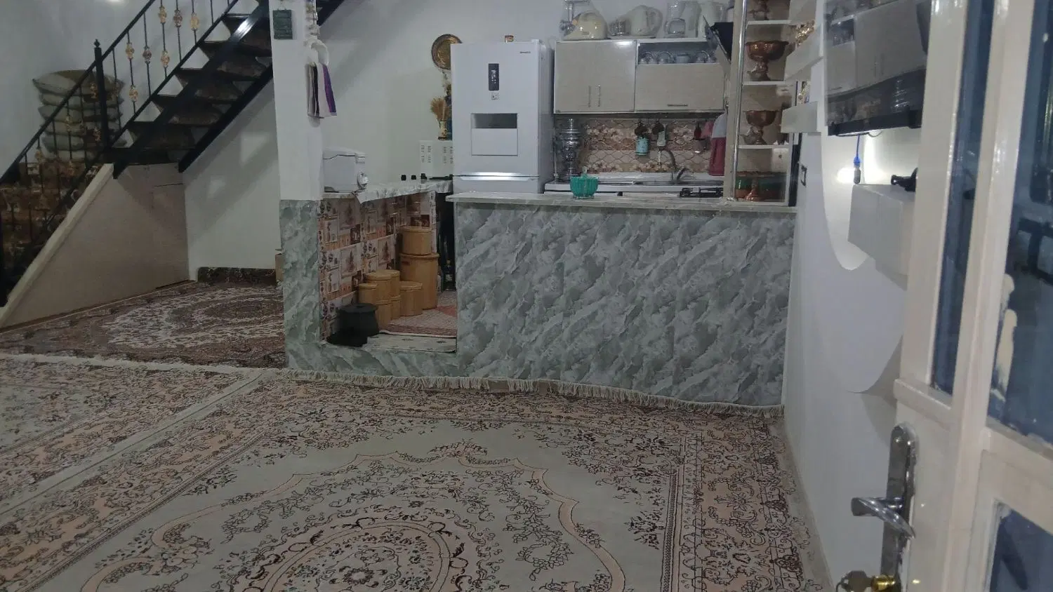 سلام دوطبقه نیم راه جدا