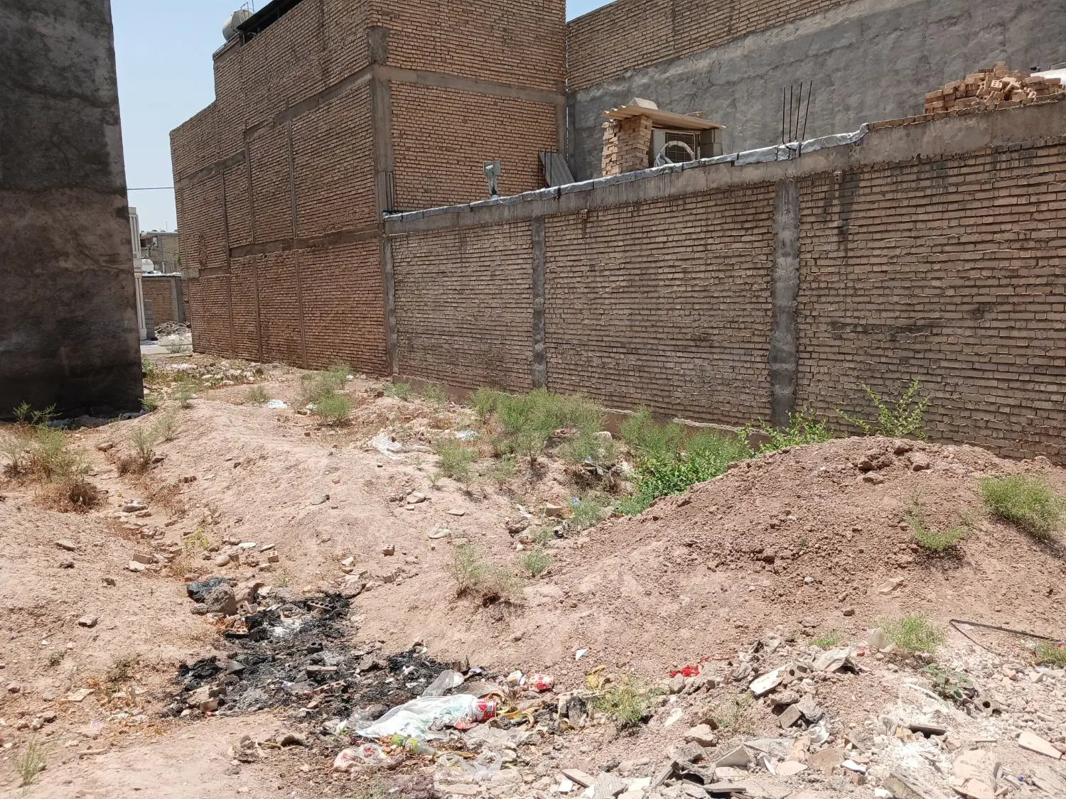 زمین مسکونی