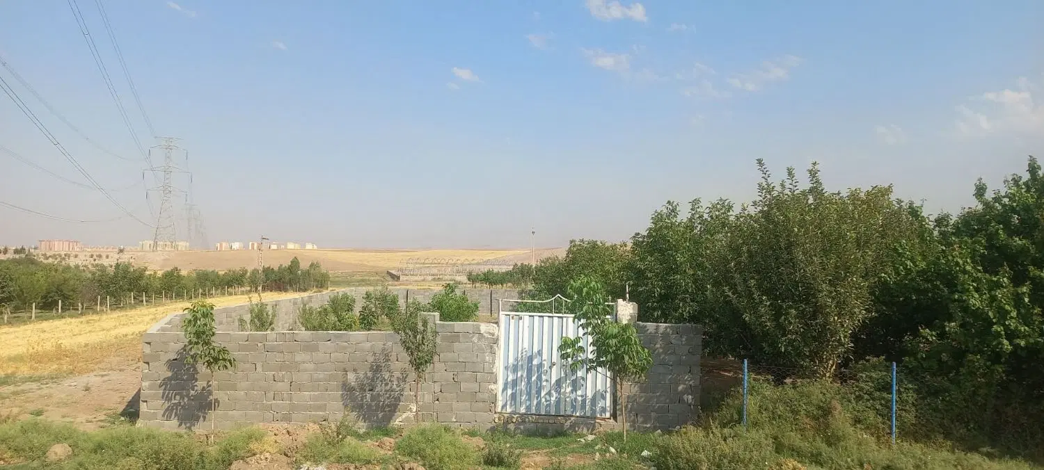 زمین مسکونی