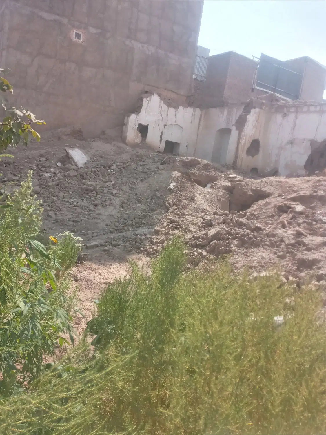زمین کلنگی