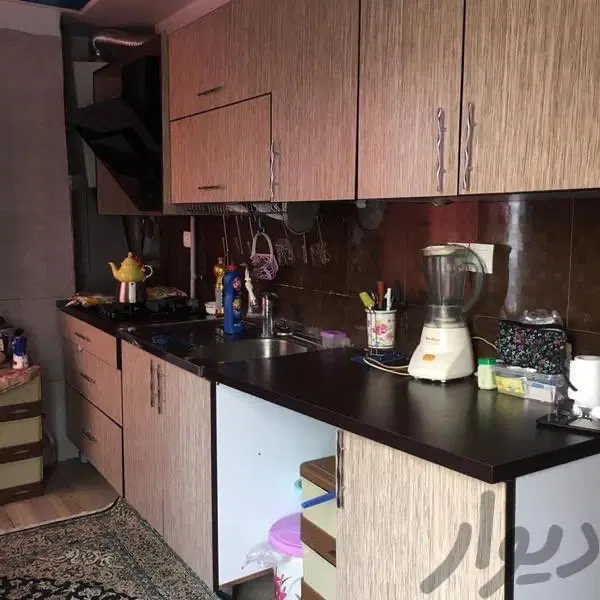 واحد طبقه اول نزدیک فلکه اول گوهردشت