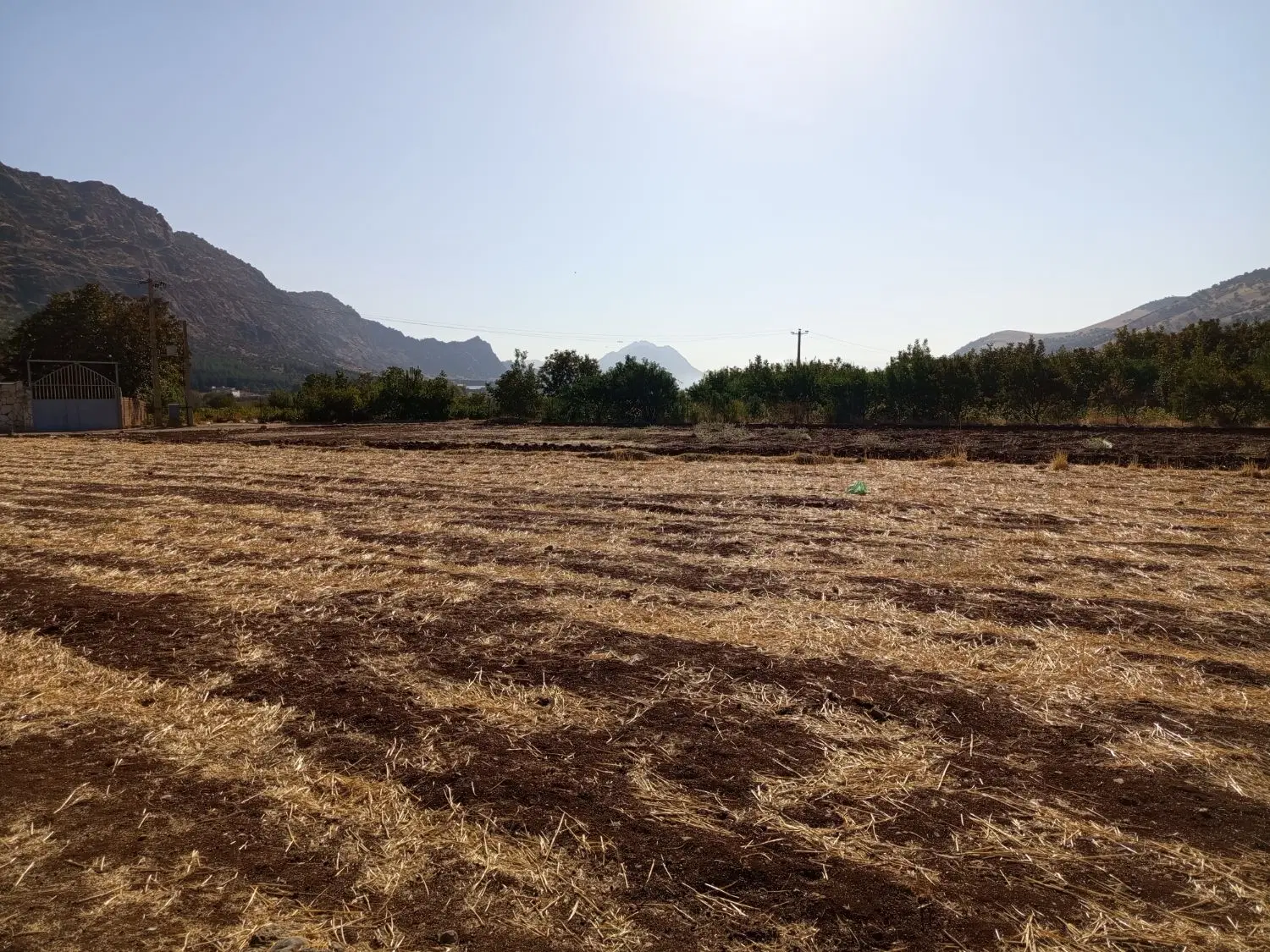 زمین قلعه سنگی قلابردی مخصوص باغ ویلا
