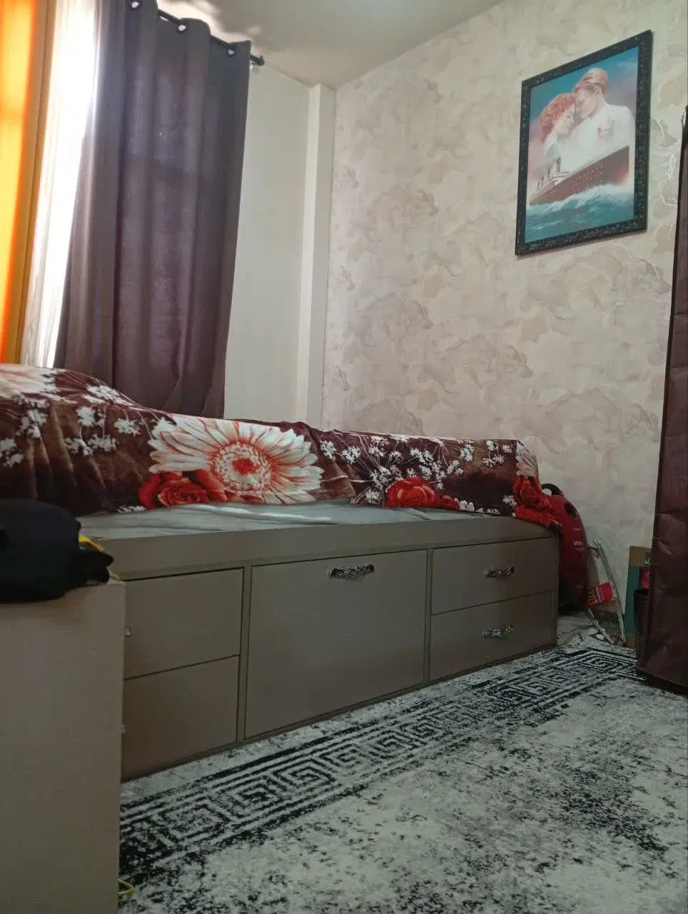 آپارتمان ۶۵ متر دو خواب قاسم آباد خ اشراقی ک صانعی
