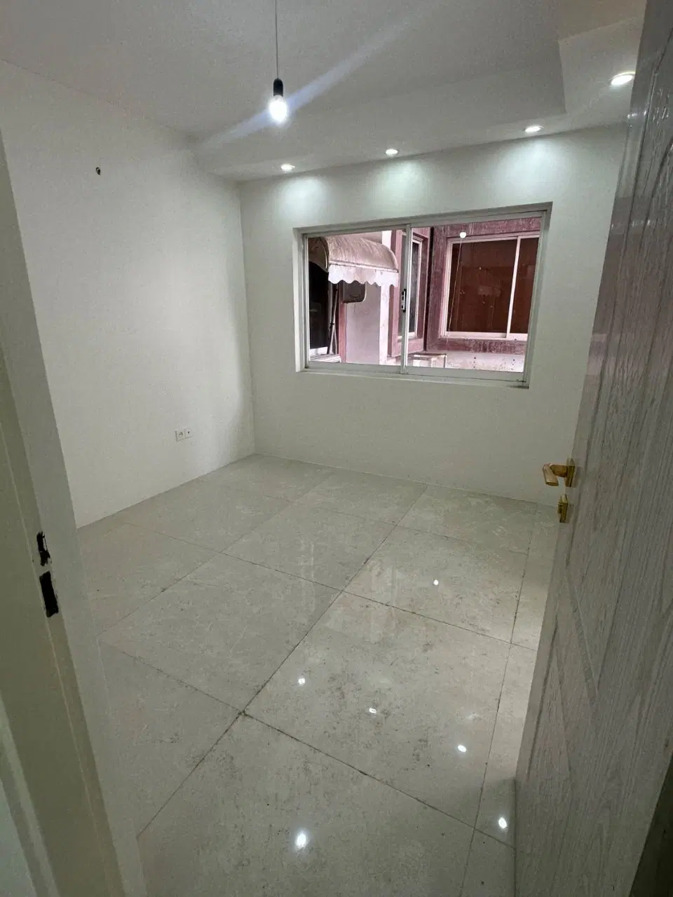 اجاره اداری مطب ۶۷ متر در مرکز شهر_کوچه بنیادشهید