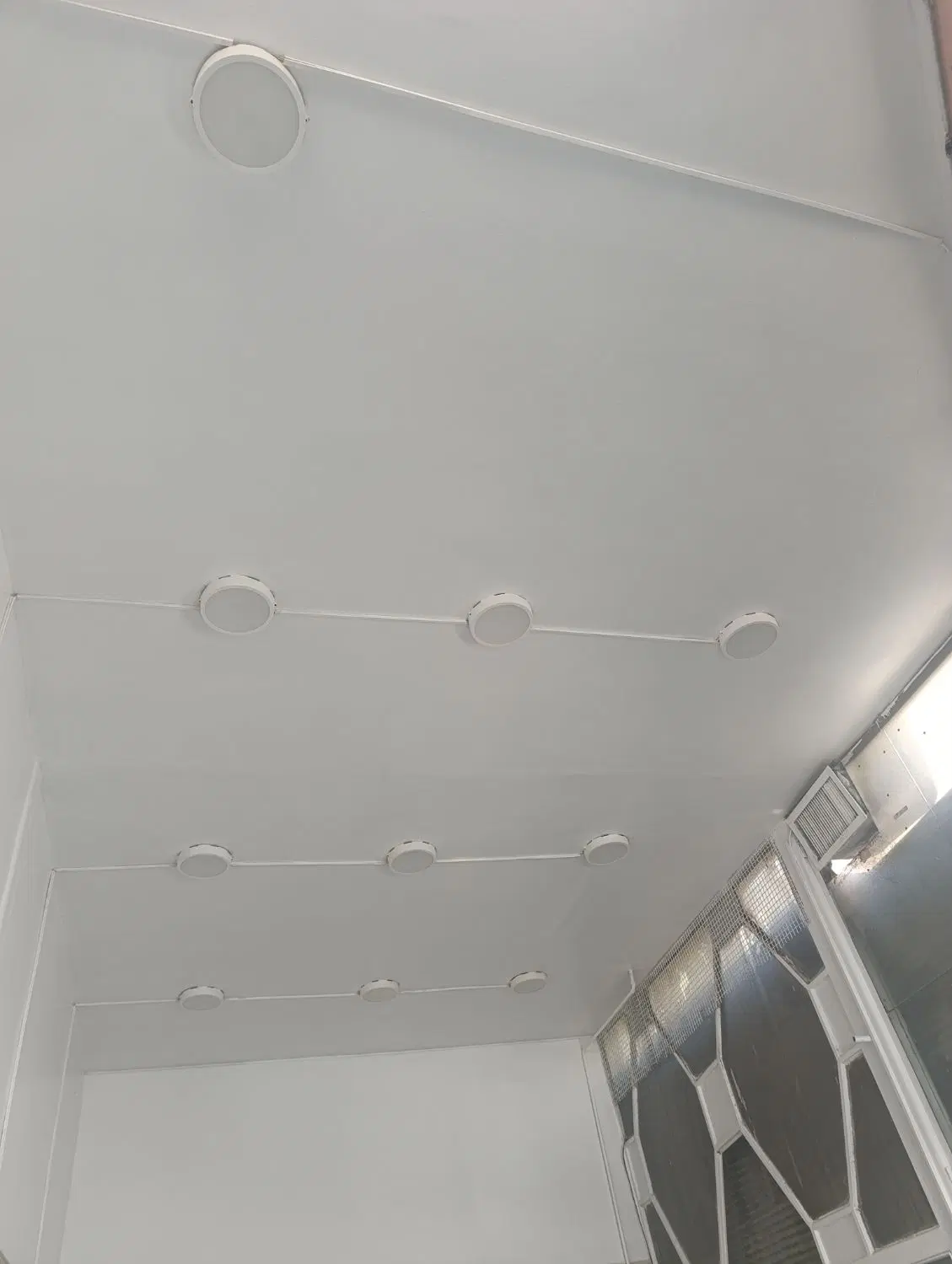 اجاره مغازه 25 متری، خیابان تهمتن، تاپ لوکیشن