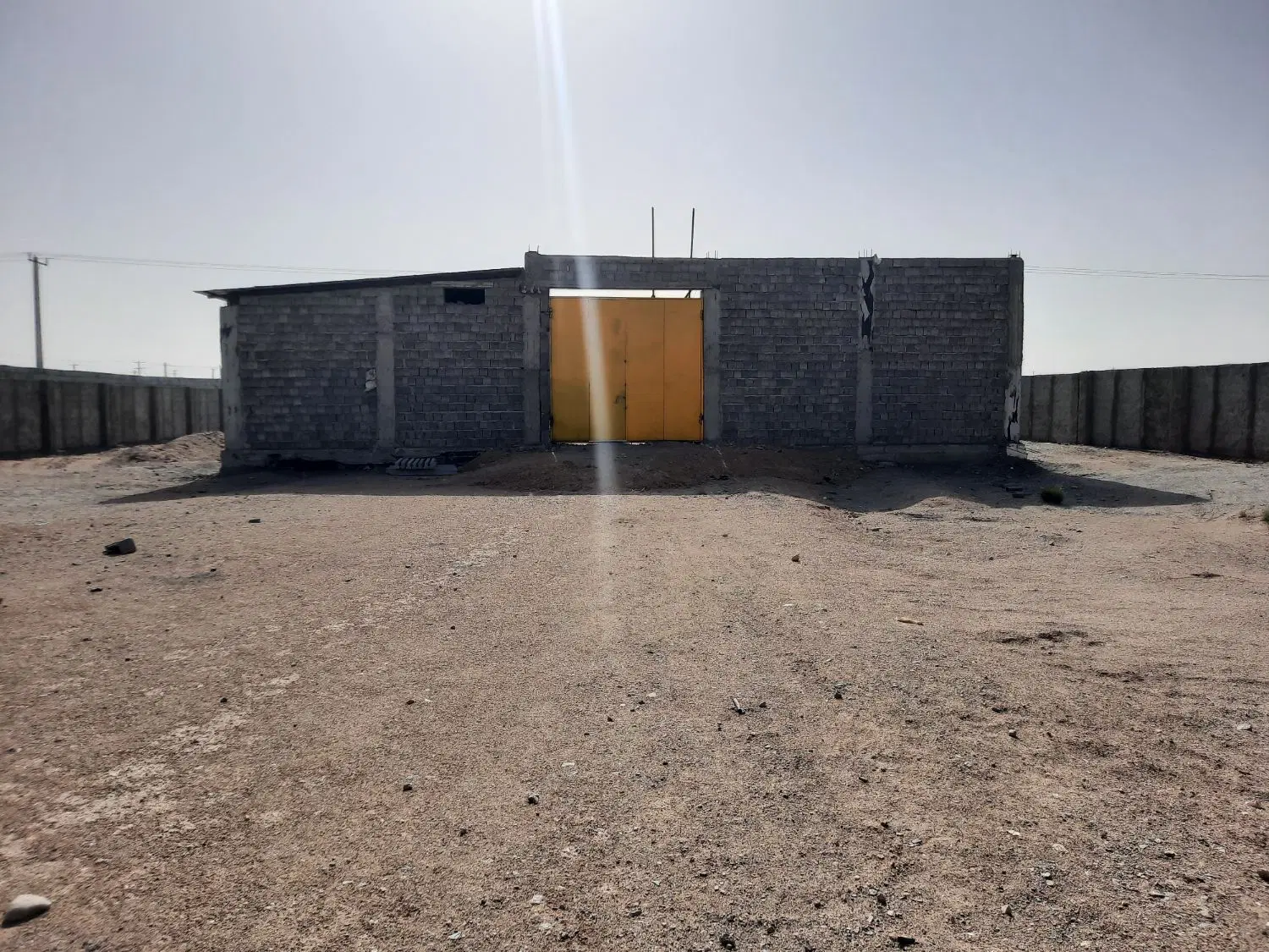 شهرک صنعتی زاهدان جاده میرجاوه ۲۲۷۵ متر