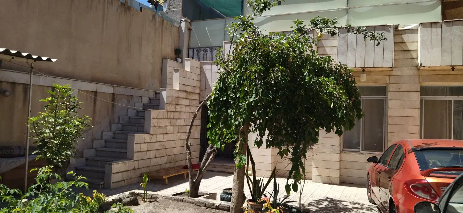 ۱۷۰متر ویلایی طبقه اول بدون مالک رهن و اجاره