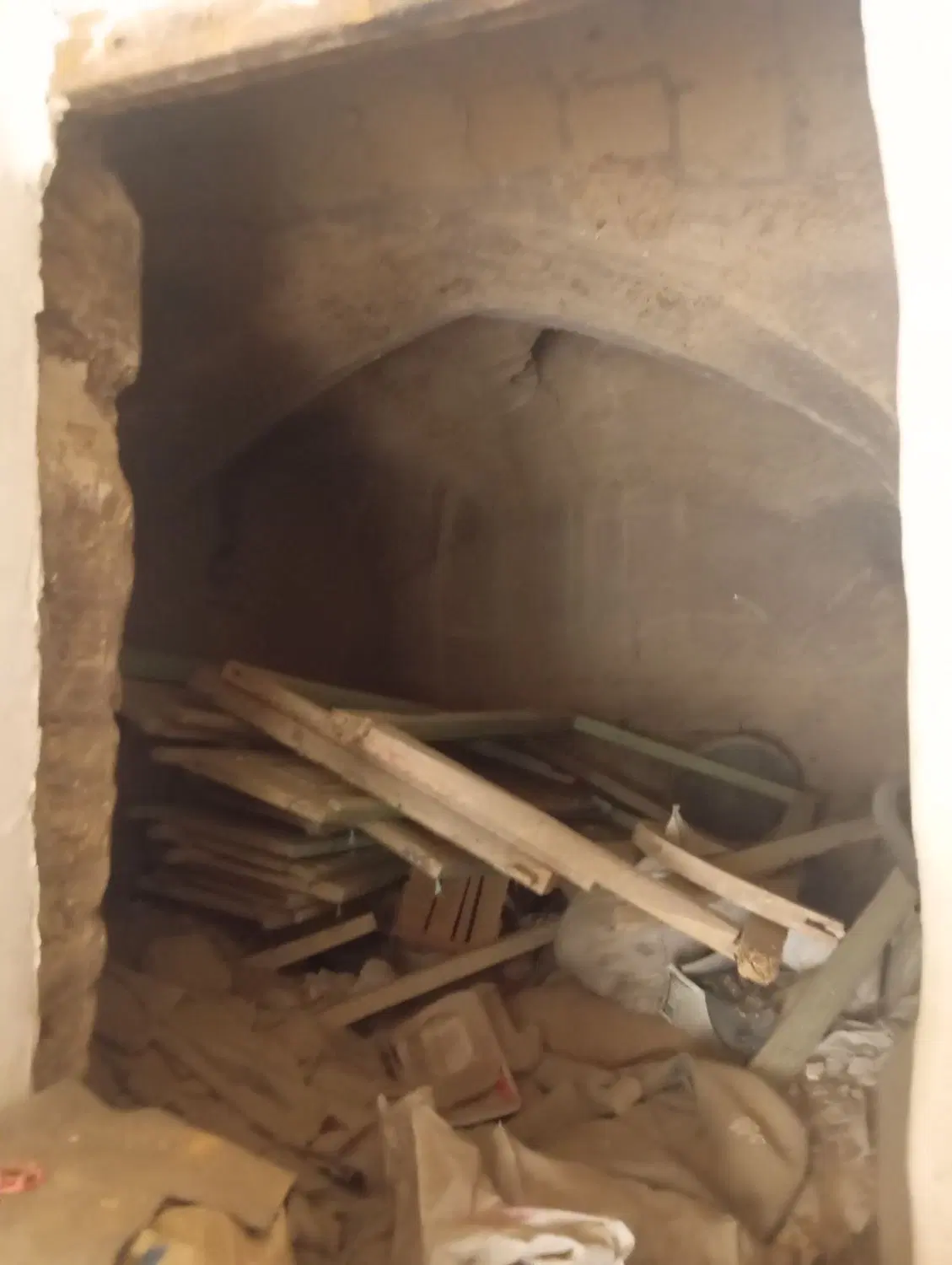 ملک دو طبقه کلنگی