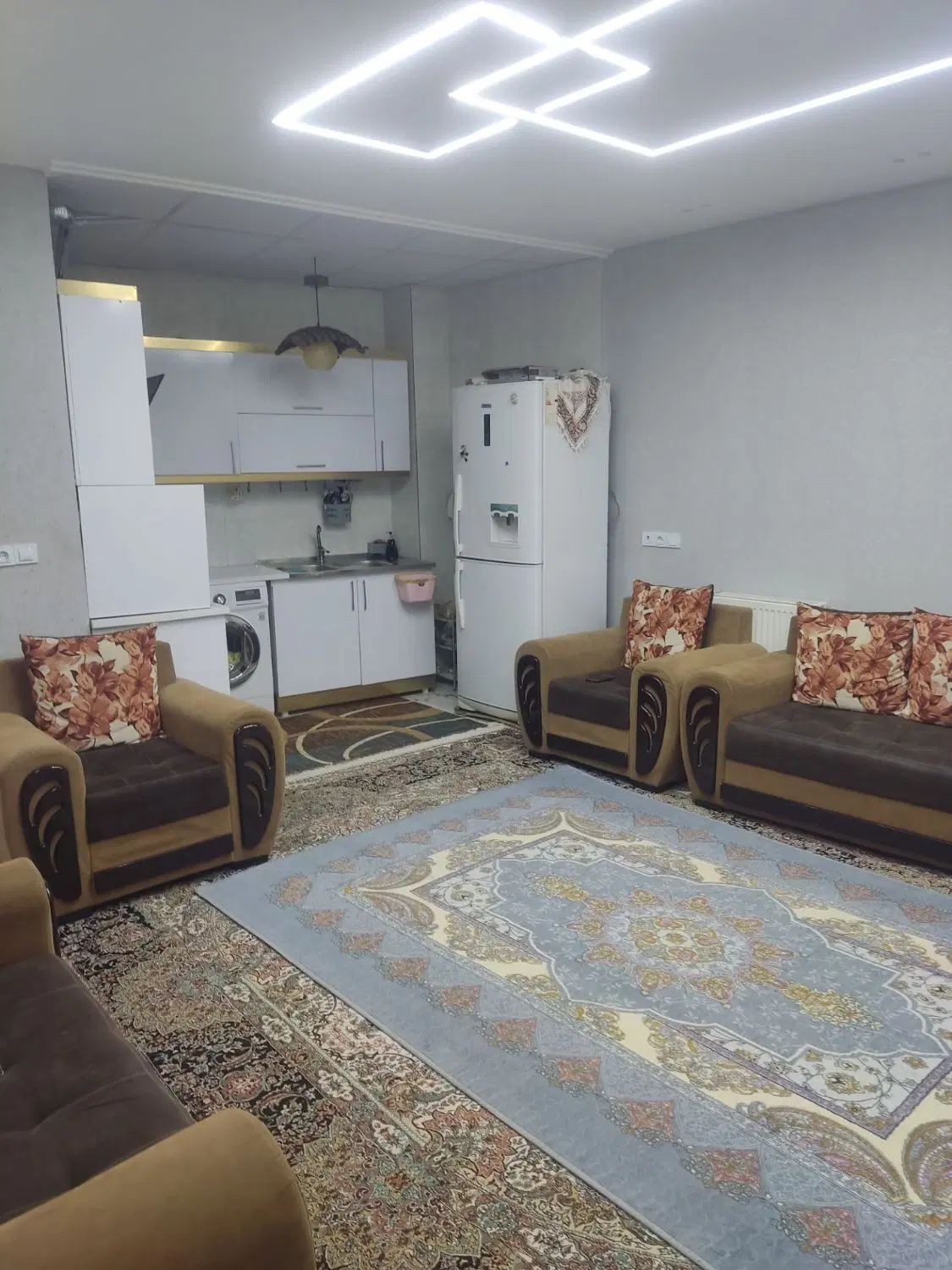 آپارتمان ۷۵ متری با آسانسور و پارکینگ