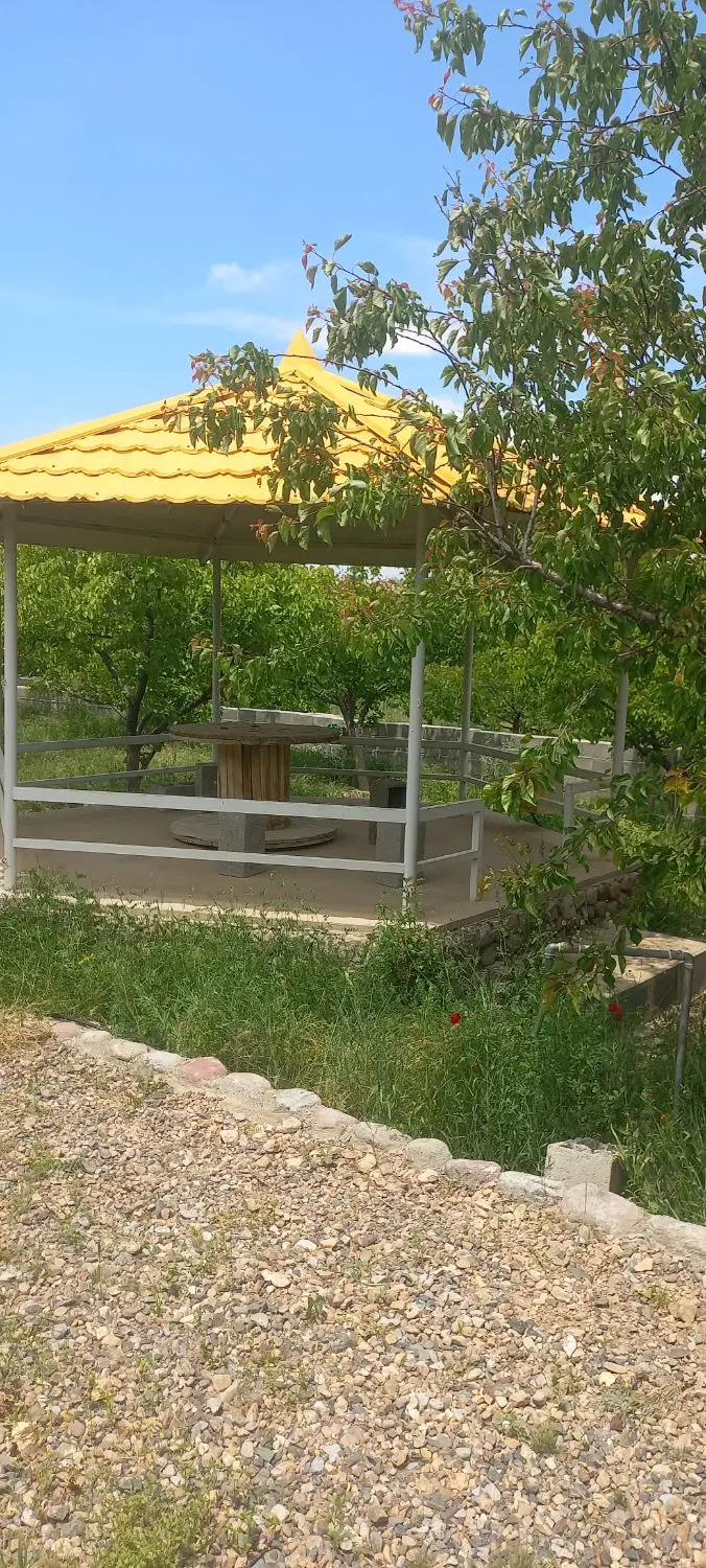 باغ .ویلاکامل (آب و برق )مجوز دار زین آباد