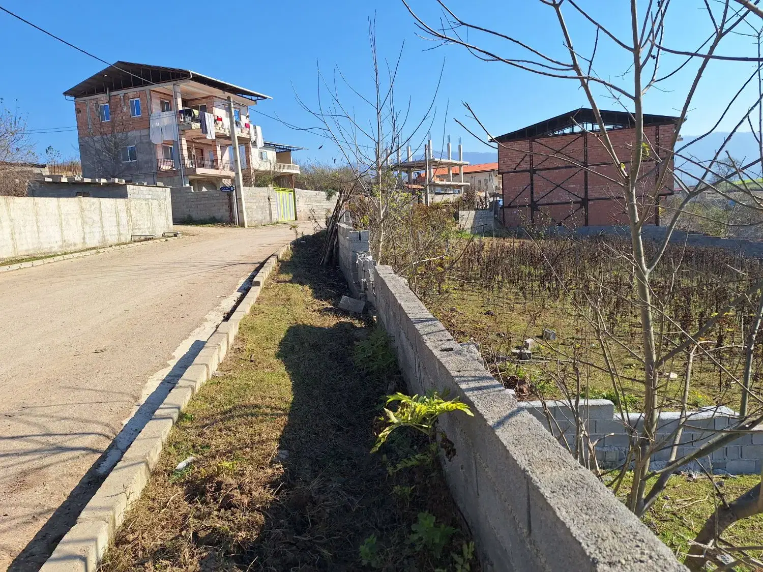 ۳۵۶ متر زمین مسکونی زیراب روستای لولاک