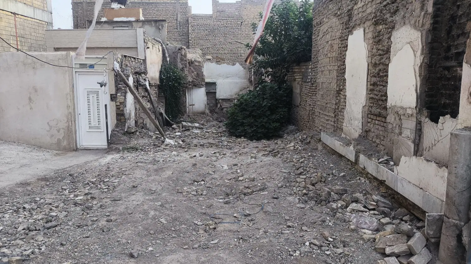 زمین ۱۱۴ متری دم حرم