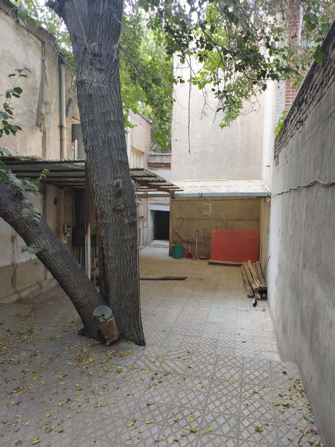 خانه دربستی در پامنار