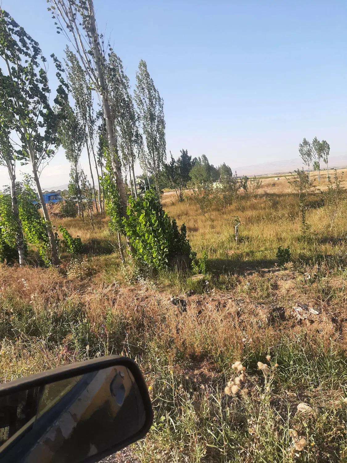 زمین زراعی بر جاده یک و نیم دانگ آب سند دار
