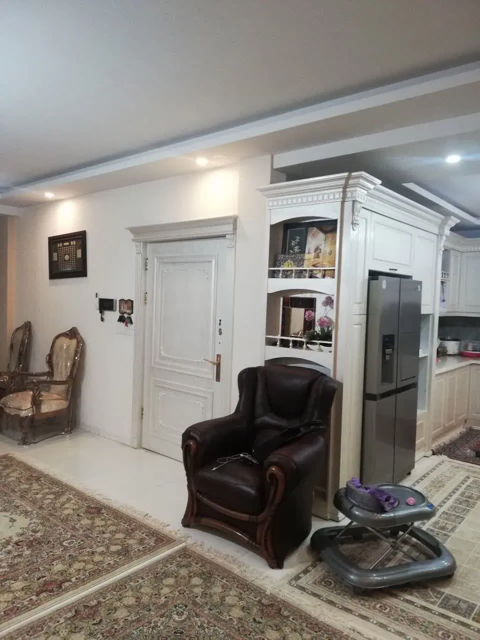 آپارتمان ۳ خوابه مطهری جنوبی
