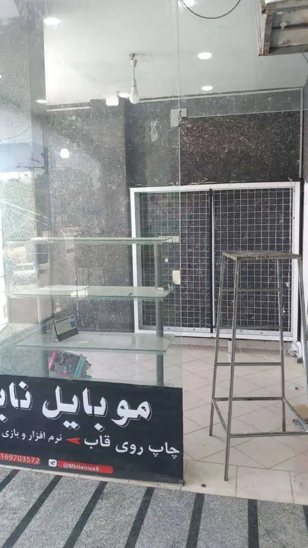 مغازه دو نبش پاساژ زیتون رو به خیابان راه‌آهن