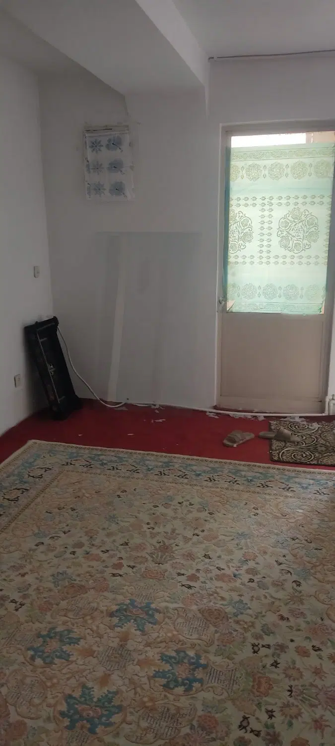 ۴۶ متری پارکینگ دار