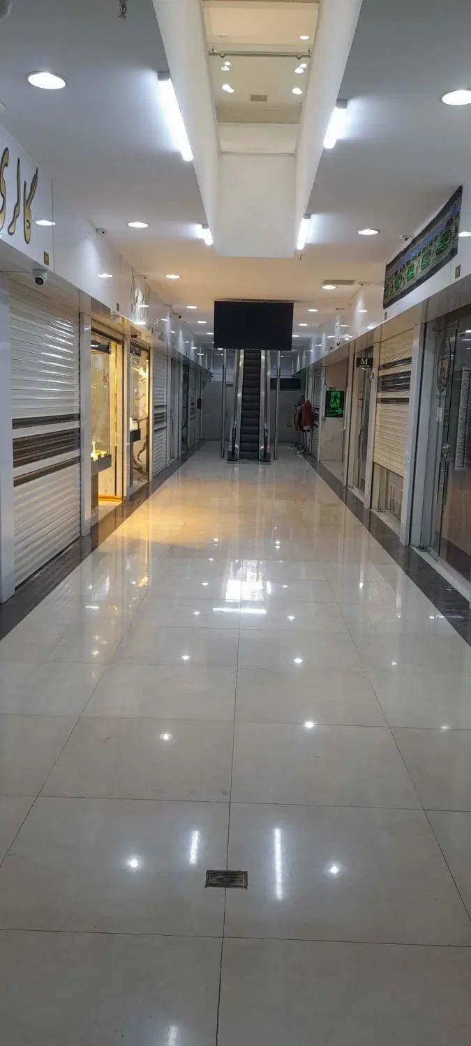 اجاره ۲ باب مغازه طلا و سکه