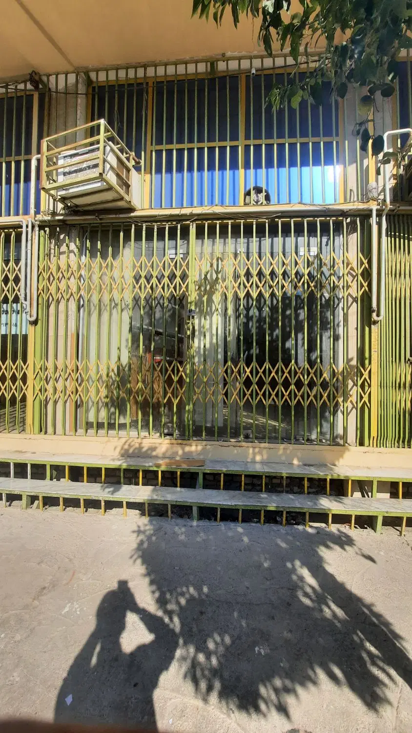 مغازه سی متری رسالت