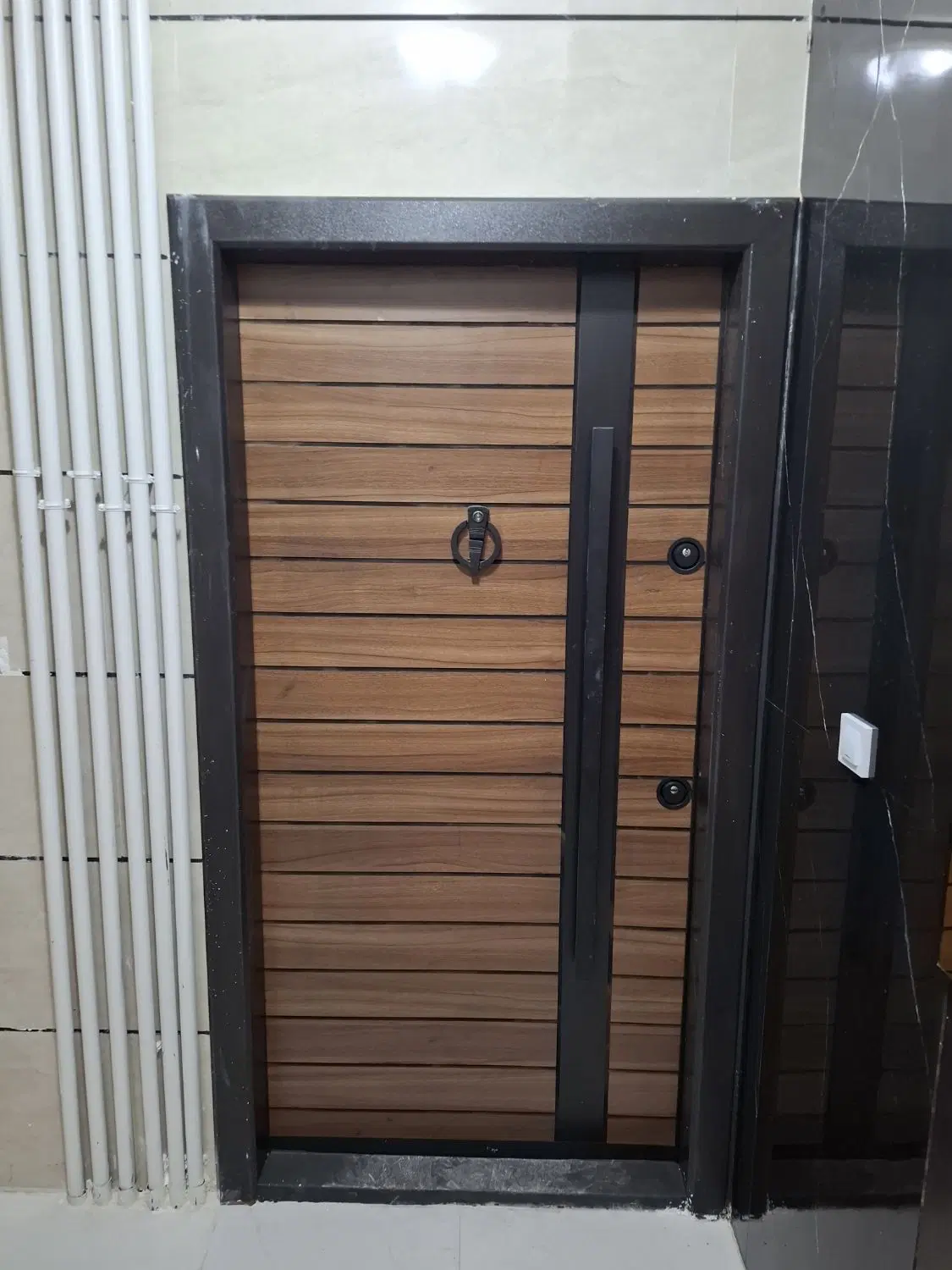آپارتمان نوساز باغ دبیر