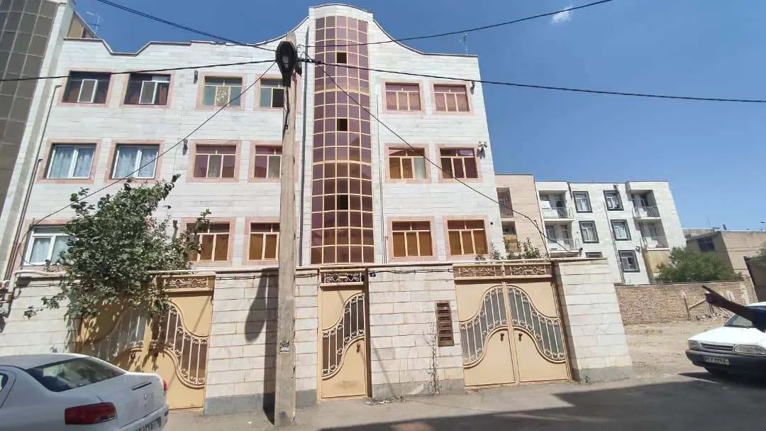 آپارتمان ۶۳ متری خ شهید بهشتی، پشت سینما