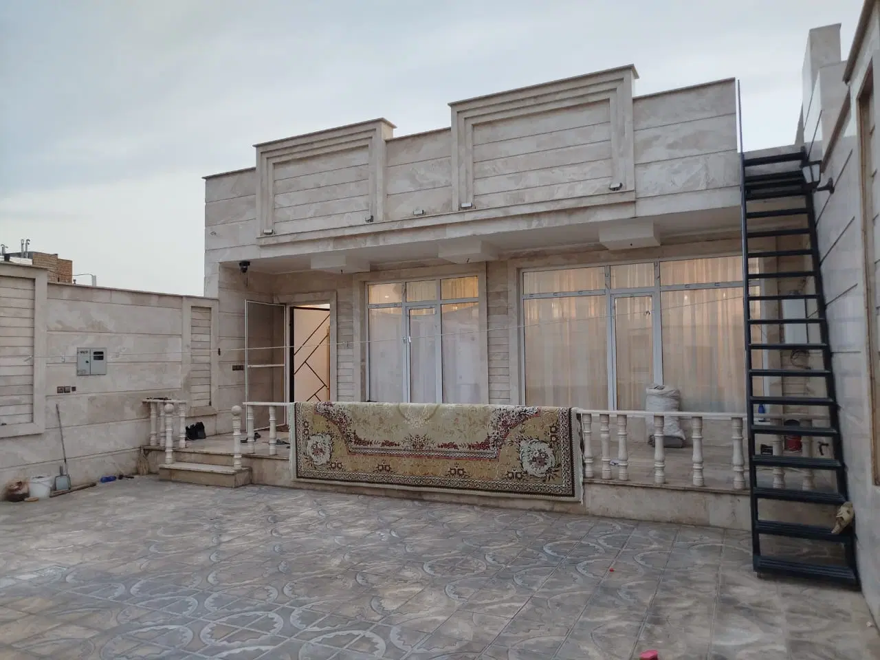 خانه ویلایی ۲۸۰متری