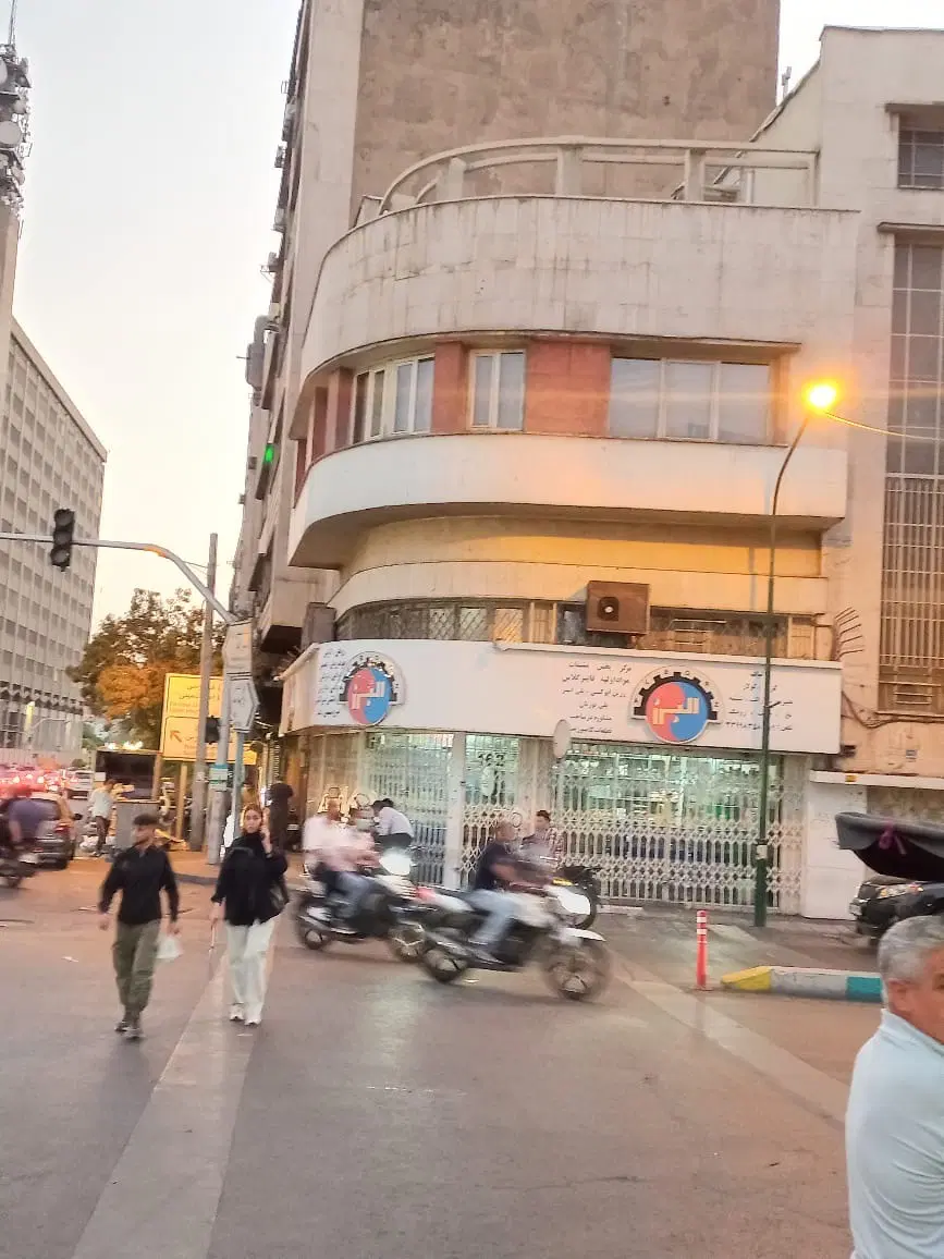 املاک فروش دفتر اداری تجاری فروش مغازه و غرفه