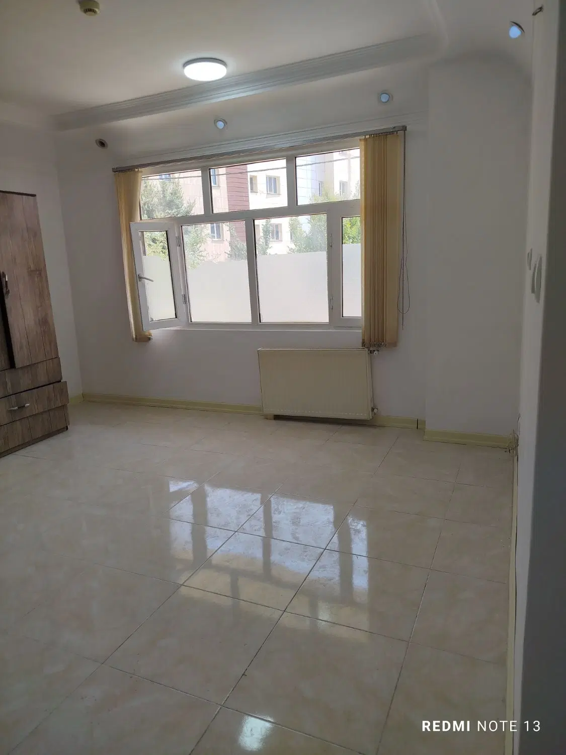 فروش واحد آپارتمان در گلستان 15طبقه همکف