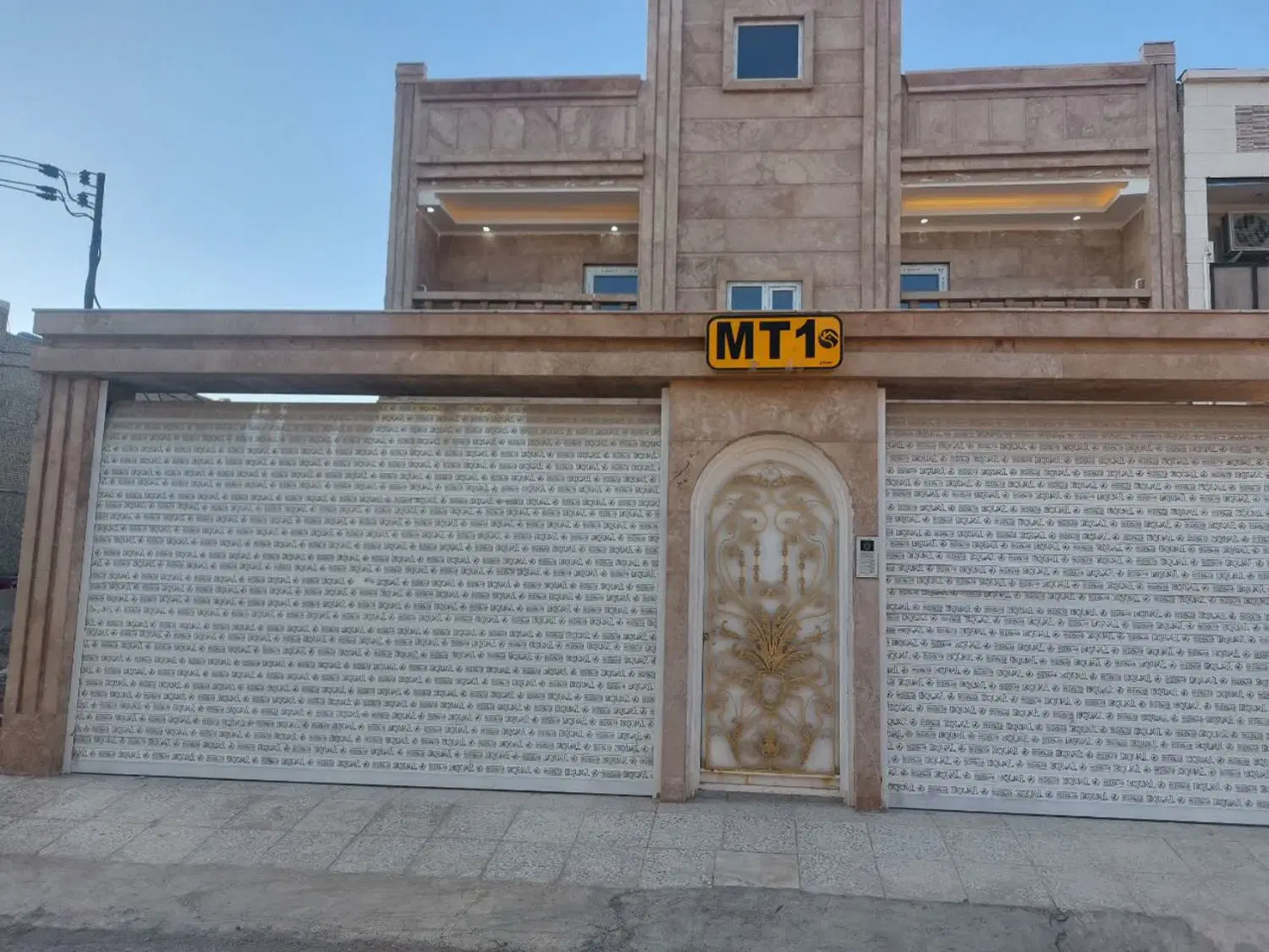 خانه واحد در اکباتان خیابان 4شهرداری