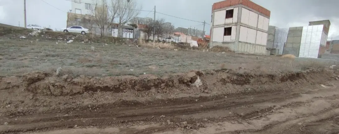 زمین 200 متری نمین
