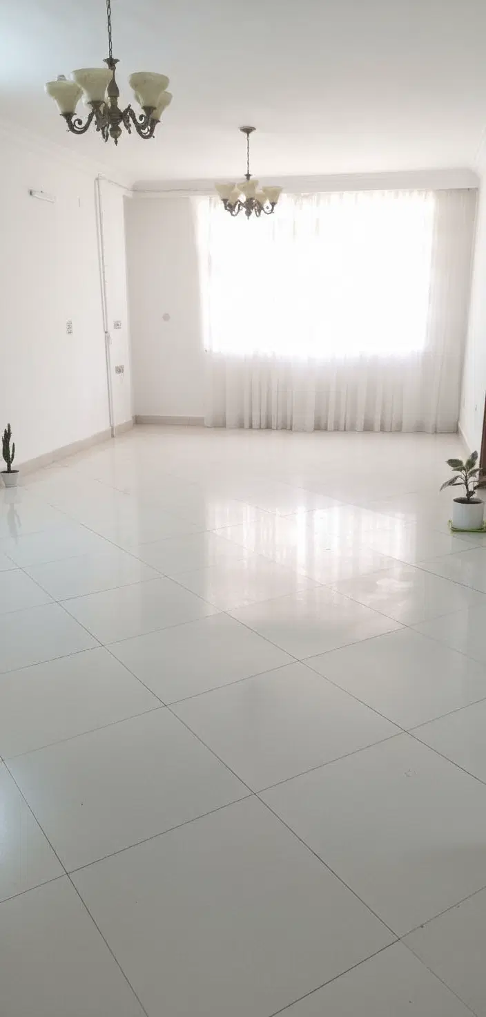 90 متری طبقه اول تک خواب