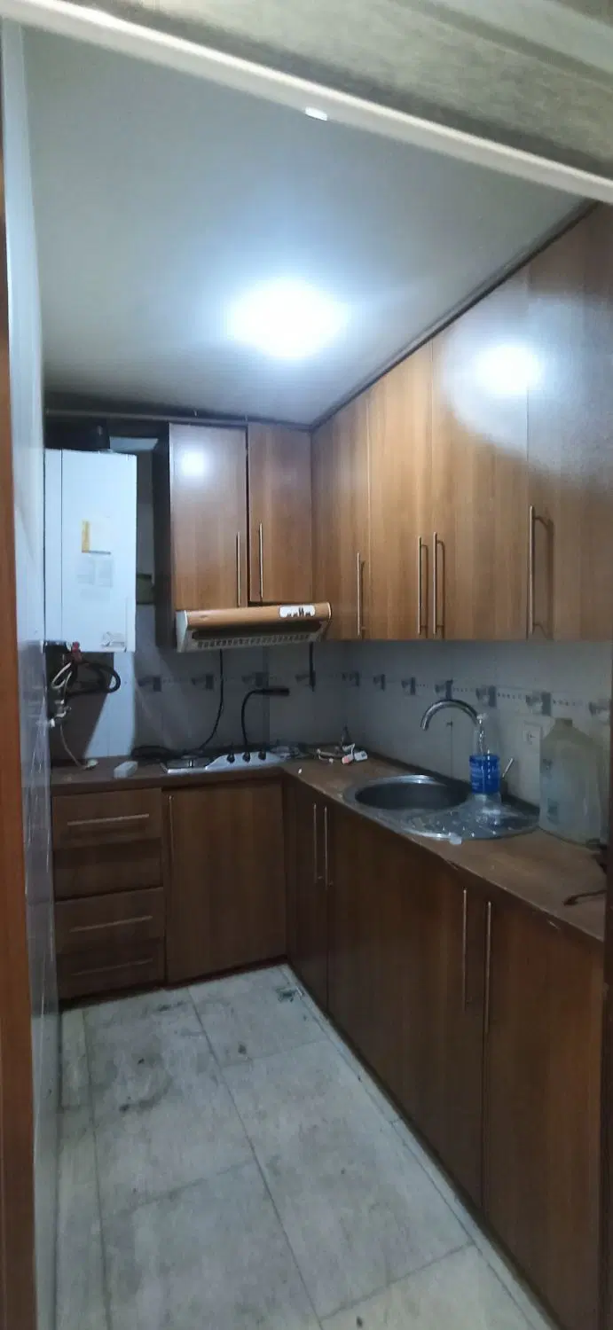 ۷۰مترتکخوابه طبقه همکف درساختمان پزشکان خورشید