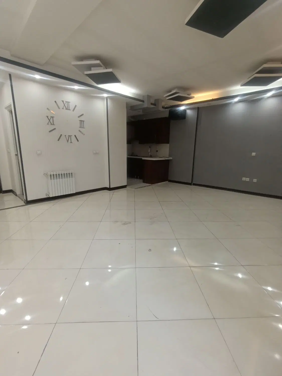 اجاره موقعیت اداری ۶۰ متر