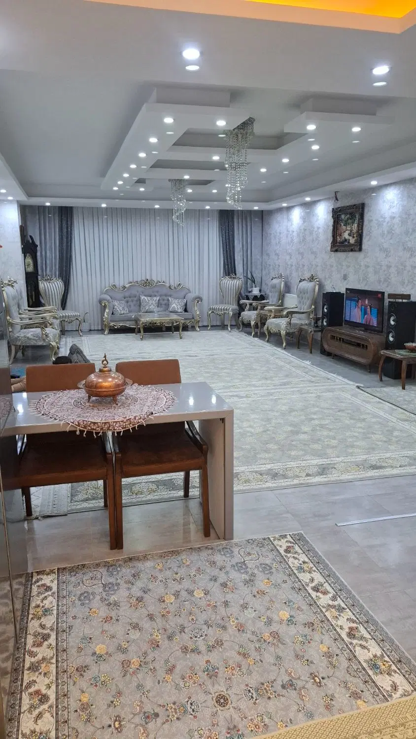 آپارتمان 140 متری خیابان آسمان  پرواز